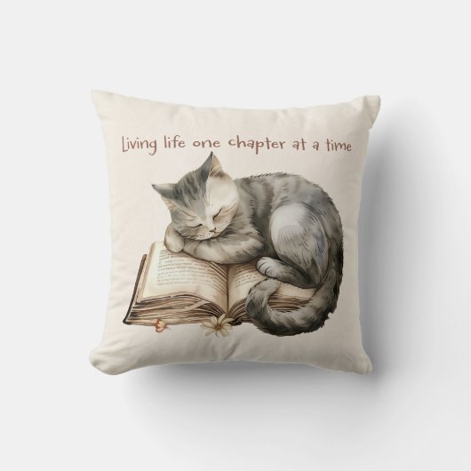 Cozy Reading Pillow with Cute Sleeping Kitten クッション (正面)