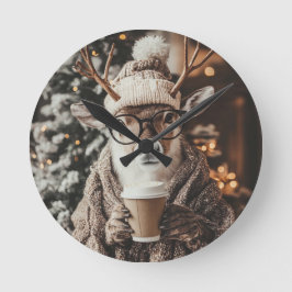 Cozy Reindeer Wall Clock with Coffee - Festive Win ラウンド壁時計