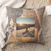 Cozy Ski Trip Throw Pillow | Mountain Lifestyle クッション (ブランケット)
