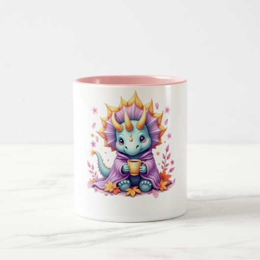 Cozy Triceratops Mug - Dinosaur in Blanket Sipping ツートーンマグカップ (中央)