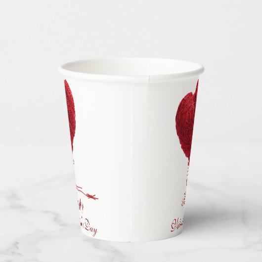 Cozy Yarn Heart for Valentines 紙コップ (右)