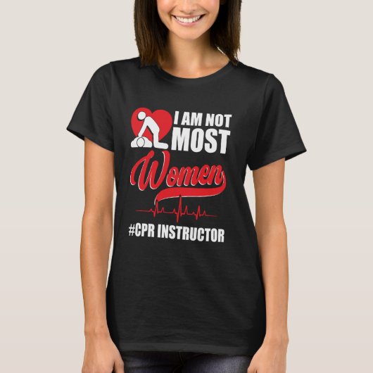 CPRキーおもしろいチェーンマネキンCPRマスクCPRインストラクター Tシャツ (正面)