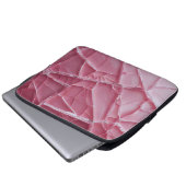 Crack'd （ピンク）エレクトロニクスバッグ ラップトップスリーブ (正面下部)