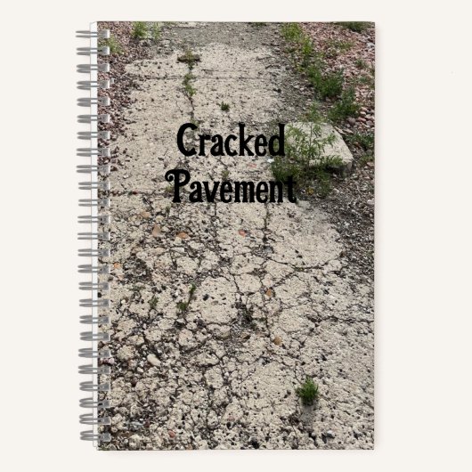 Cracked Pavement Bullet Journal Spiral Notebook ノートブック (正面)