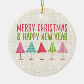Crafted Christmas Trees – Festive Red Green Linen セラミックオーナメント (正面)