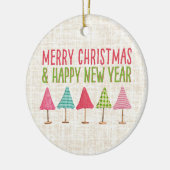 Crafted Christmas Trees – Festive Red Green Linen セラミックオーナメント (左)
