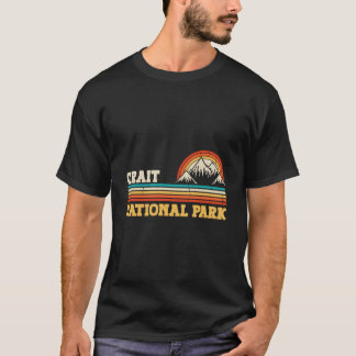 Crait National Park Mountain Trees Sun Camg Hiking Tシャツ