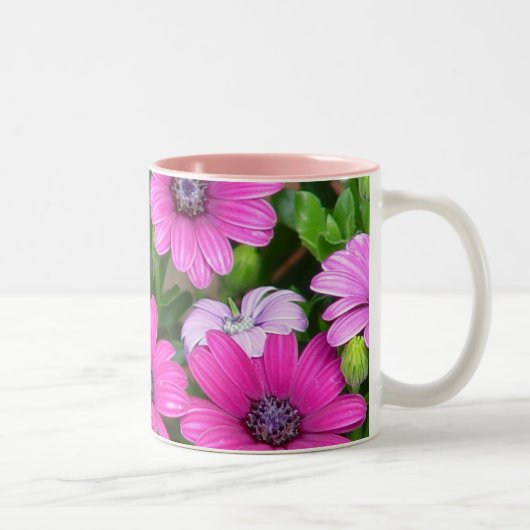 Cranesbillのゼラニウム(ピンクの花)のマグ ツートーンマグカップ (右)