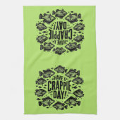 Crappieおもしろい Day魚釣りを持つ キッチンタオル (縦)