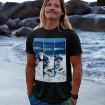 Crashing Waves Series Of ImagesのTシャツ