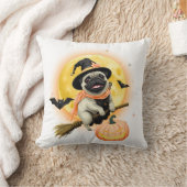 Crazy Happy Halloween Pug Riding a Flying Broom . クッション (ブランケット)