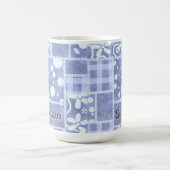 Crazy Quilt Blue Gingham Floral Personalized  コーヒーマグカップ (中央)