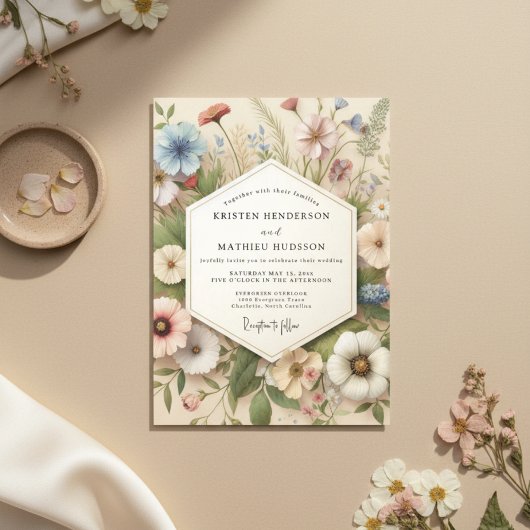 Cream Botanical Whimsical Wedding 招待状