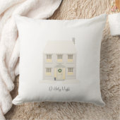 Cream Christmas House Throw Cushion クッション (ブランケット)