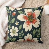 Cream Flowers with Red Centers & Green Leaves クッション (ブランケット)