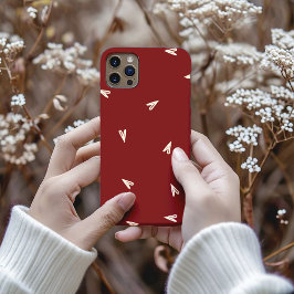 Cream Hearts on Burgundy - Minimal Valentine  iPhone 15 Plusケース