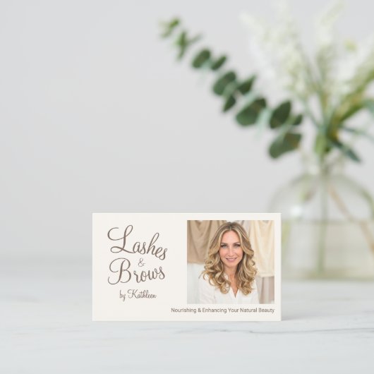 Cream Photo Script QR Code Lashes and Brows 名刺 (スタンド正面)