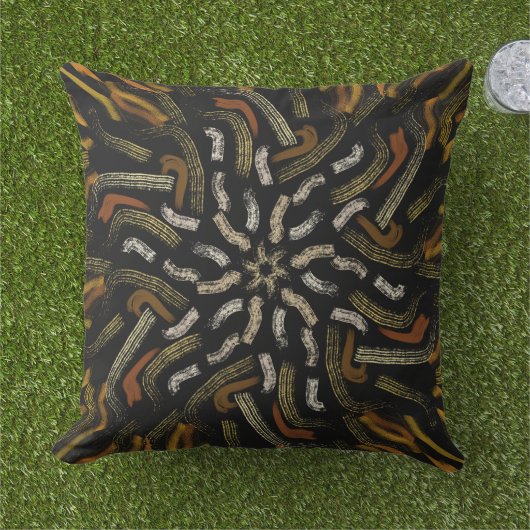 Creamy Golden Yellows Raked Pattern On Black アウトドアクッション (芝生)