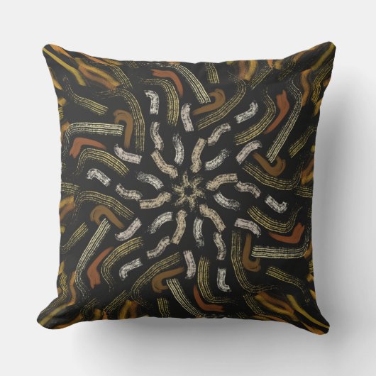 Creamy Golden Yellows Raked Pattern On Black アウトドアクッション (正面)