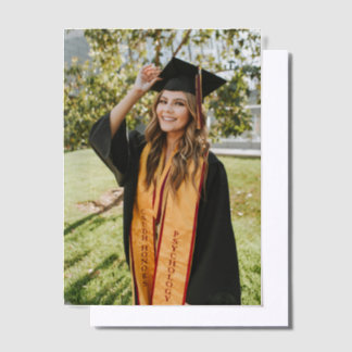 Create Your Own Custom Graduate Photo ベラム紙招待状