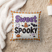 Creepin It Real Moon Throw Pillow クッション (ブランケット)