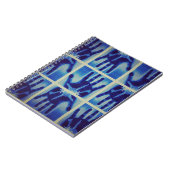 creepy blue hand ノートブック (左側)