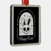 Creepy Happy Easter bunny skull gothic aesthetic メタルオーナメント (右)