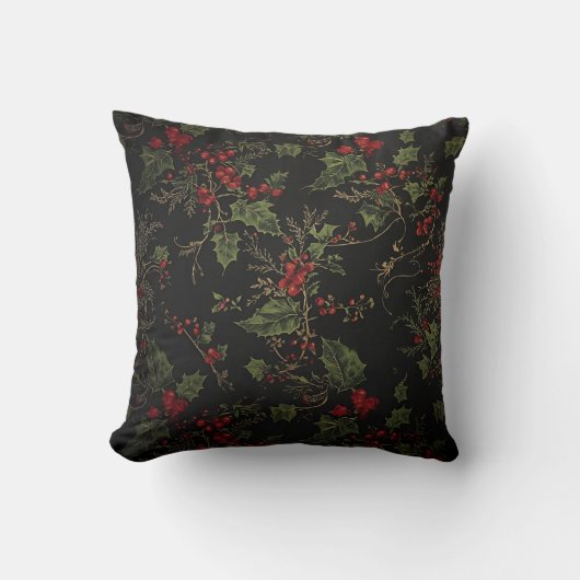 Crimson Berries Holiday Throw Pillow. クッション (正面)