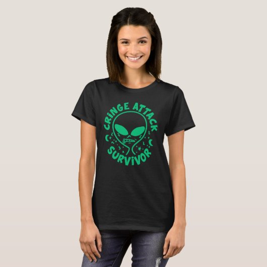 Cringe Attack Survivor Face Cringing Tシャツ (正面フル)
