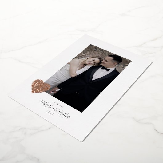 Crisscrossバラ金ゴールド結婚ハートの写真ありがとう 箔招待状 (回転した状態)