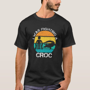 Croc Chise Umoray Handiと戦っおもしろいていた Tシャツ