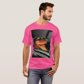 Croc in Car Wild Driver girl Tシャツ (正面フル)