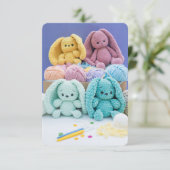 Crochet Bunny Friends – Cozy Yarn Community エンクロージャーカード (スタンド正面)