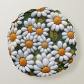 Crochet White Daisies Spring Wildflowers ラウンドクッション (裏面)