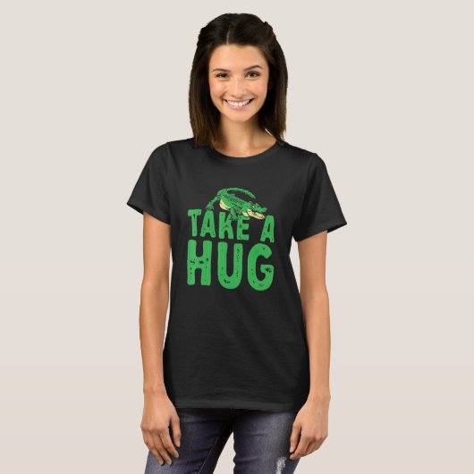 Crocodile Alligator Take A Hug Zookeeper Croc Tシャツ (正面フル)