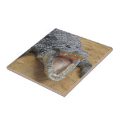 Crocodile with Jaws Wide Openクローズアップ タイル (側面)