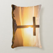 Cross on a hill アクセントクッション (正面(垂直))