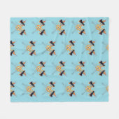 Crossed Fantasy Axes with Fiery Energy – Powerful  フリースブランケット (正面(横))