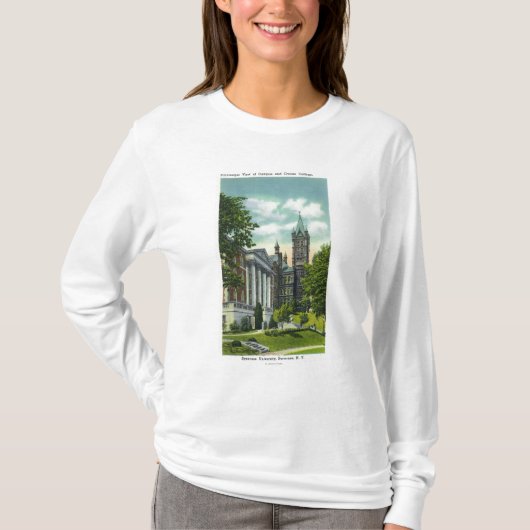 Crouseの大学を示すシラキュースUのキャンパスの眺め Tシャツ (正面)