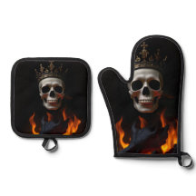 Crowned Skull Gothic Halloween Mitt Set