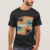 Cruise The River On A Paddlewheeler Tシャツ (正面)