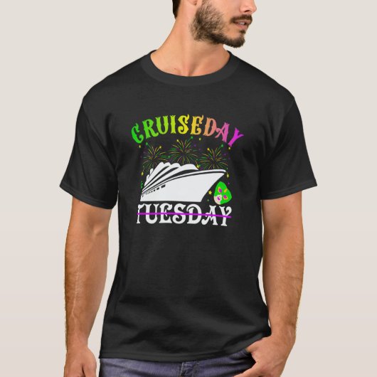 Cruiseday Mardi Gras Celebrations Parade Boat Fat  Tシャツ (正面)