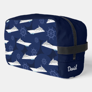 Cruising Cruise Ship Personalised Blue and White ドップキット
