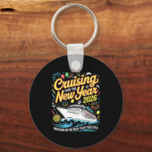 Cruising Into 2026 New Years Eve Matching Family C キーホルダー (正面)