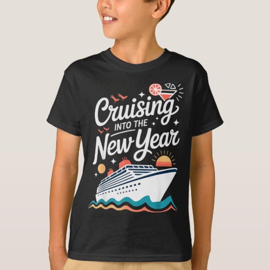 Cruising Into The New Year Cruise Party Sunset Oce Tシャツ (正面)