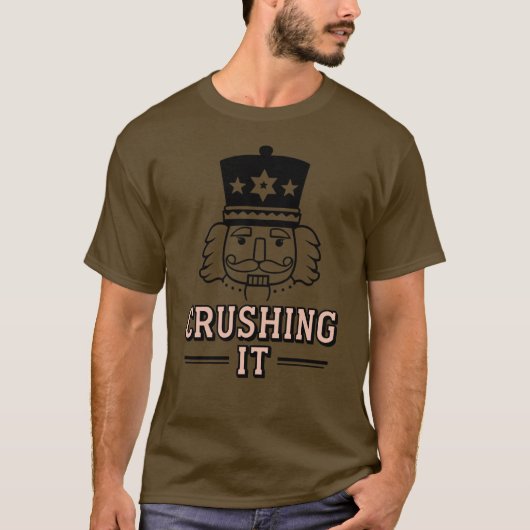 Crushing It Nutcracker Christmas Tee Tシャツ (正面)