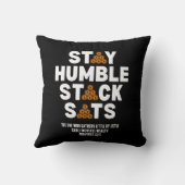 Crypto Bitcoin投資家ステイ謙虚なスタックSATS クッション (裏面)