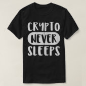 Crypto Never Sleeps  Bitcoin Logo Zip  Tシャツ (デザイン正面)