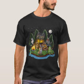 Cryptozoology Cryptids Camping Tシャツ (正面)