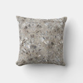 Crystals Throw Pillow クッション (正面)